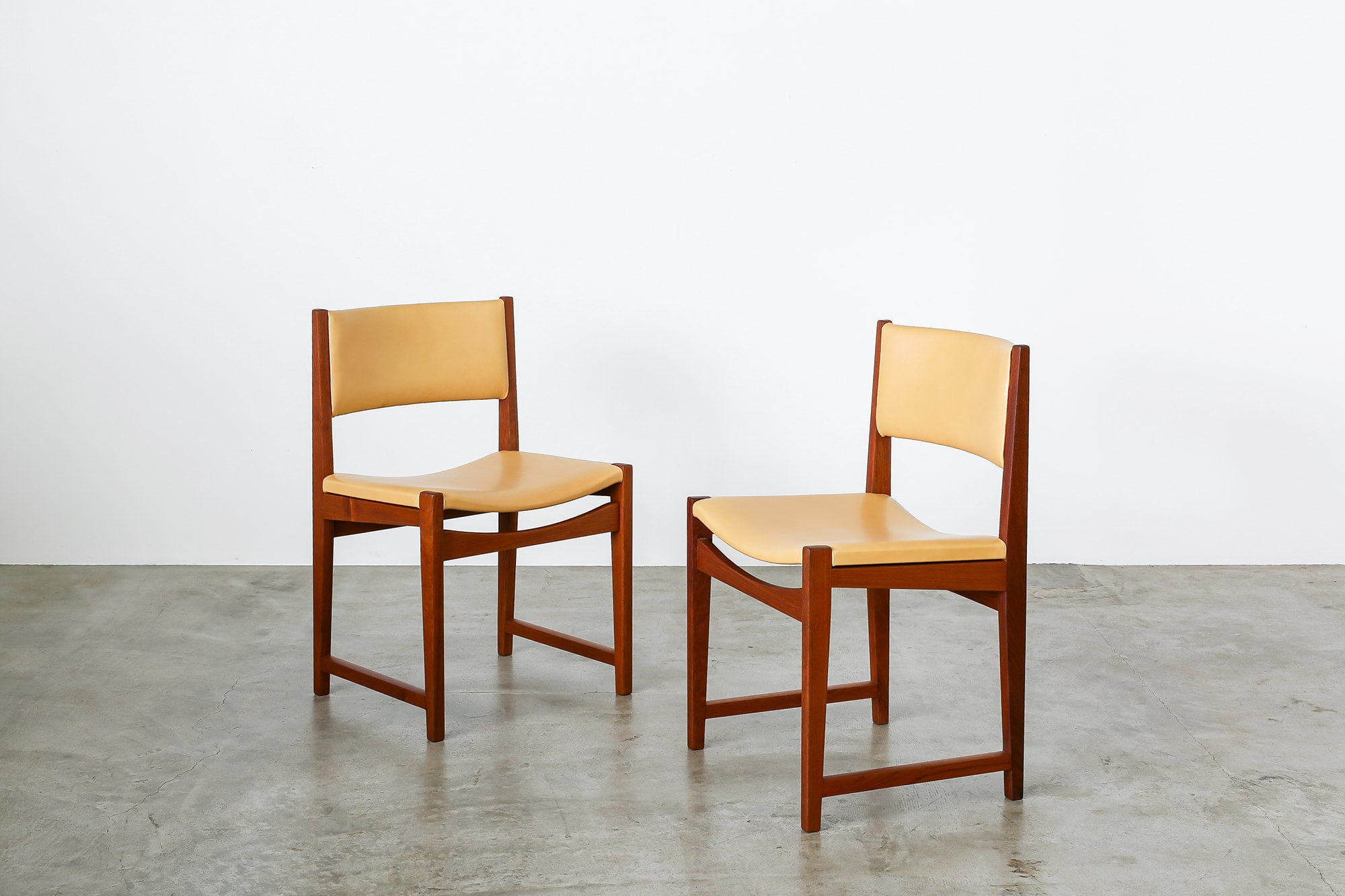 1957年ピーター・ビット & オルラ・ムルガード・ニールセンのデザイン