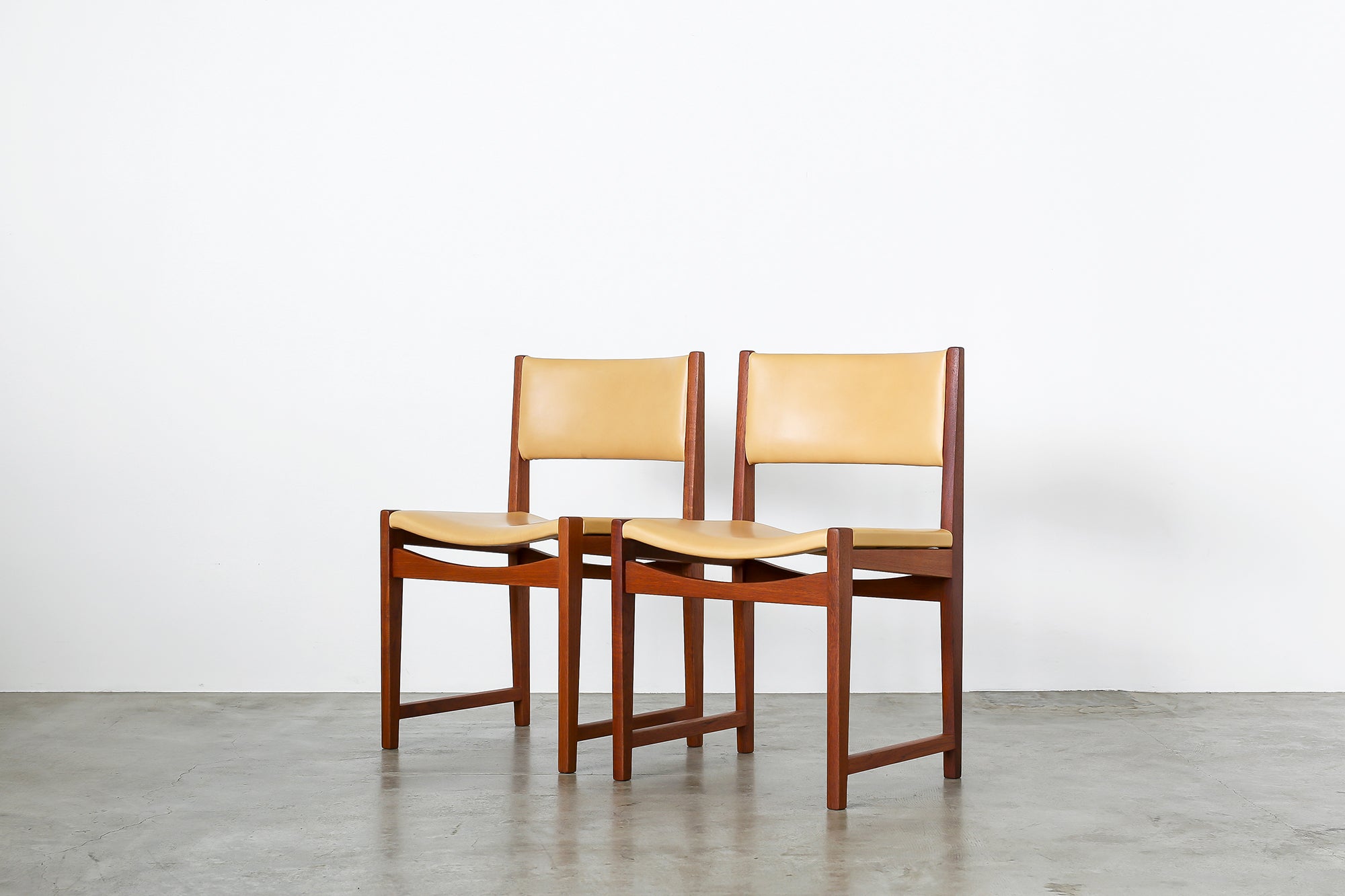 1957年ピーター・ビット & オルラ・ムルガード・ニールセンの